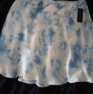 Brand new No Boundaries tie-dyed skirt